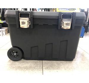 Ящик великого об’єму Mobile Job Chest, розміри 768х490х476 мм, з колесами STANLEY 1-92-978 - картинка №7 Фото №7 - Ящик великого об’єму Mobile Job Chest, розміри 768х490х476 мм, з колесами STANLEY 1-92-978