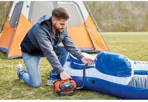 Компресор автомобільний акумуляторний BLACK+DECKER BDCINF18N - картинка №6 Фото №6 - Компресор автомобільний акумуляторний BLACK+DECKER BDCINF18N