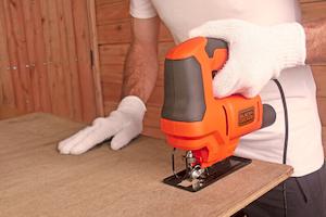 Пила лобзиковая мережева BLACK+DECKER BES603 - картинка №11 Фото №11 - Пила лобзиковая мережева BLACK+DECKER BES603