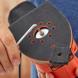 Шліфмашина вібраційна мережева BLACK+DECKER BEW200 - картинка №4 Фото №4 - Шліфмашина вібраційна мережева BLACK+DECKER BEW200