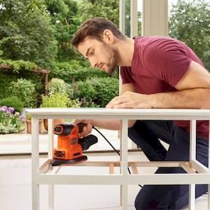 Шліфмашина вібраційна мережева BLACK+DECKER BEW200 - картинка №6 Фото №6 - Шліфмашина вібраційна мережева BLACK+DECKER BEW200