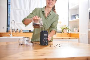 Фото №11 - Кавомолка BLACK+DECKER BXCG150E