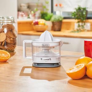 Соковитискач BLACK+DECKER BXCJ25E - картинка №11 Фото №11 - Соковитискач BLACK+DECKER BXCJ25E