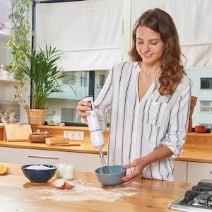 Ручний блендер BLACK+DECKER BXHBA600E - картинка №12 Фото №12 - Ручний блендер BLACK+DECKER BXHBA600E