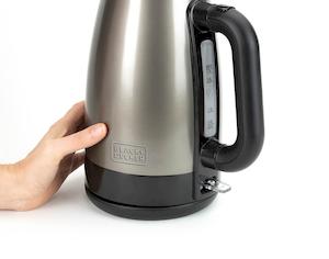 Фото №4 - Електрочайник BLACK+DECKER BXKE2201E