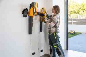 Фото №19 - Пила ланцюгова акумуляторна безщіткова STIGA CS300eKit