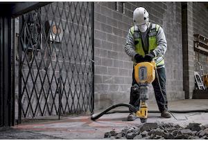 Молоток відбійний мережевий безщітковий DeWALT D25911K - картинка №6 Фото №6 - Молоток відбійний мережевий безщітковий DeWALT D25911K