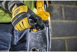 Дриль акумуляторний безщітковий DeWALT DCD470N - картинка №17 Фото №17 - Дриль акумуляторний безщітковий DeWALT DCD470N