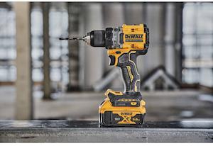 Дриль-шуруповерт акумуляторний безщітковий DeWALT DCD800P2T - картинка №4 Фото №4 - Дриль-шуруповерт акумуляторний безщітковий DeWALT DCD800P2T