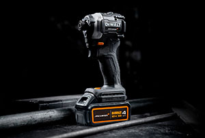 Фото №14 - Шурупокрут ударний McLaren F1 TEAM LIMITED EDITION DeWALT DCF85MM2T
