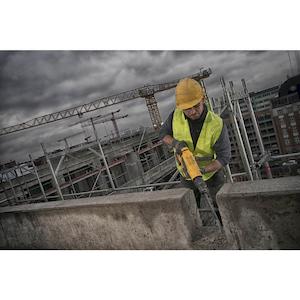 Фото №7 - Перфоратор акумуляторний безщітковий SDS MAX DeWALT DCH481N