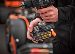 Фото №14 - Набір з двох інструментів акумуляторних безщіткових McLaren F1 TEAM LIMITED EDITION DeWALT DCK200MM2T