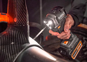 Фото №15 - Набір з двох інструментів акумуляторних безщіткових McLaren F1 TEAM LIMITED EDITION DeWALT DCK200MM2T