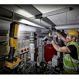 Фото №4 - Ліхтар світлодіодний акумуляторний DeWALT DCL050