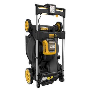 Газонокосарка акумуляторна самохідна безщіткова DeWALT DCMWSP550N - картинка №7 Фото №7 - Газонокосарка акумуляторна самохідна безщіткова DeWALT DCMWSP550N