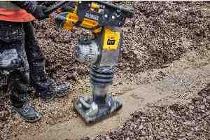 Фото №11 - Вібротрамбовка акумуляторна POWERSHIFT DeWALT DCPS660N