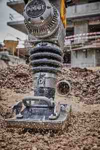 Фото №14 - Вібротрамбовка акумуляторна POWERSHIFT DeWALT DCPS660N