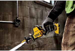 Фото №4 - Пила шабельна акумуляторна безщіткова DeWALT DCS312N