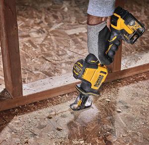 Фото №9 - Пила шабельна акумуляторна безщіткова DeWALT DCS369NT