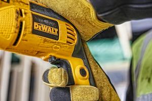 Дриль мережевий ударний DeWALT DWD024 - картинка №5 Фото №5 - Дриль мережевий ударний DeWALT DWD024
