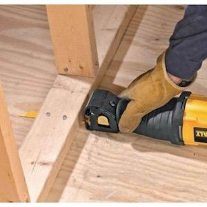 Пила шабельна мережева DeWALT DWE305PK - картинка №6 Фото №6 - Пила шабельна мережева DeWALT DWE305PK