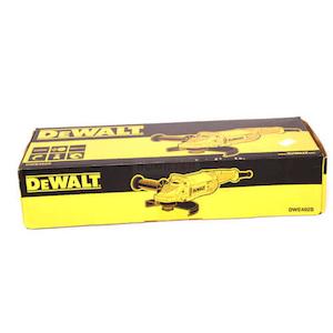 Фото №6 - Шліфмашина кутова - болгарка мережева DeWALT DWE492S