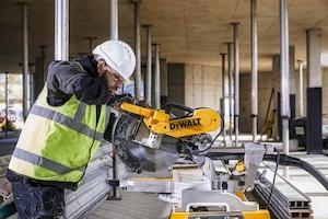 Пила настільна мережева DeWALT DWS780 - картинка №4 Фото №4 - Пила настільна мережева DeWALT DWS780