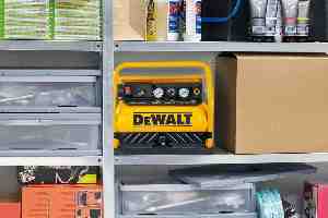 Фото №2 - Компресор повітряний безмасляний DeWALT DXCMS15RE