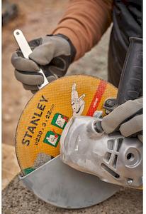 Фото №13 - Шліфмашина кутова - болгарка мережева STANLEY FATMAX FMEG232