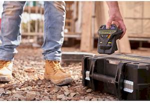 Рівень лазерний FatMax®MultilineGreen трипроменевий площинний самовирівнюючий, чемодан STANLEY FMHT1-77356 - картинка №29 Фото №29 - Рівень лазерний FatMax®MultilineGreen трипроменевий площинний самовирівнюючий, чемодан STANLEY FMHT1-77356