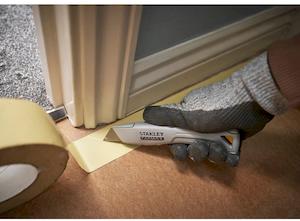 Фото №15 - Ніж FatMax® Heavy Duty довжиною 165 мм з фіксованим лезом для оздоблювальних робіт STANLEY FMHT10501-0