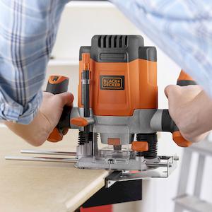 Фрезер мережевий BLACK+DECKER KW1200E - картинка №5 Фото №5 - Фрезер мережевий BLACK+DECKER KW1200E