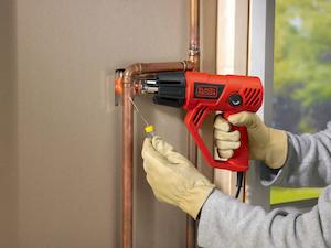 Фото №6 - Пістолет гарячого повітря - фен мережевий BLACK+DECKER KX2001