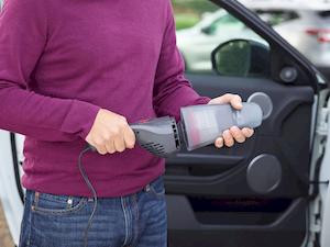 Фото №12 - Пилосос автомобільний BLACK+DECKER NVB12AV