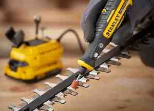 Фото №12 - Міні-прямошліфувальна машина STANLEY FATMAX SFMCE030B