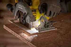 Пила циркулярна акумуляторна STANLEY FATMAX SFMCS550B - картинка №17 Фото №17 - Пила циркулярна акумуляторна STANLEY FATMAX SFMCS550B