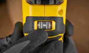 Фрезер акумуляторний безщітковий STANLEY FATMAX SFMCW400B - картинка №16 Фото №16 - Фрезер акумуляторний безщітковий STANLEY FATMAX SFMCW400B