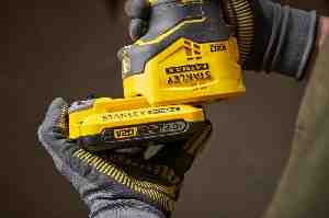 Фрезер акумуляторний безщітковий STANLEY FATMAX SFMCW400B - картинка №20 Фото №20 - Фрезер акумуляторний безщітковий STANLEY FATMAX SFMCW400B