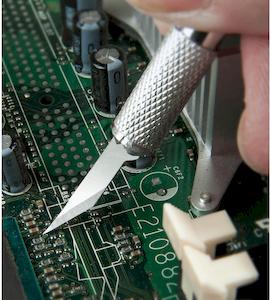 Фото №14 - Набір скальпелів Hobby з двома ручками і 12-ма різними лезами STANLEY STHT0-73872