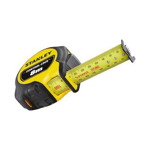 Рулетка вимірювальна CONTROL-LOCK довжиною 8 м, шириною 25 мм, в обгумованому корпусі, з подвійною шкалою STANLEY STHT37240-3 - картинка №3 Фото №3 - Рулетка вимірювальна CONTROL-LOCK довжиною 8 м, шириною 25 мм, в обгумованому корпусі, з подвійною шкалою STANLEY STHT37240-3