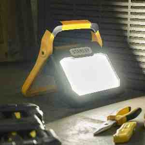 Прожектор світлодіодний STANLEY SXLS50120E - картинка №6 Фото №6 - Прожектор світлодіодний STANLEY SXLS50120E